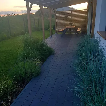 - Przy Lace アパート *