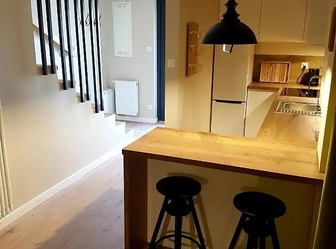 - Przy Lace Apartment *